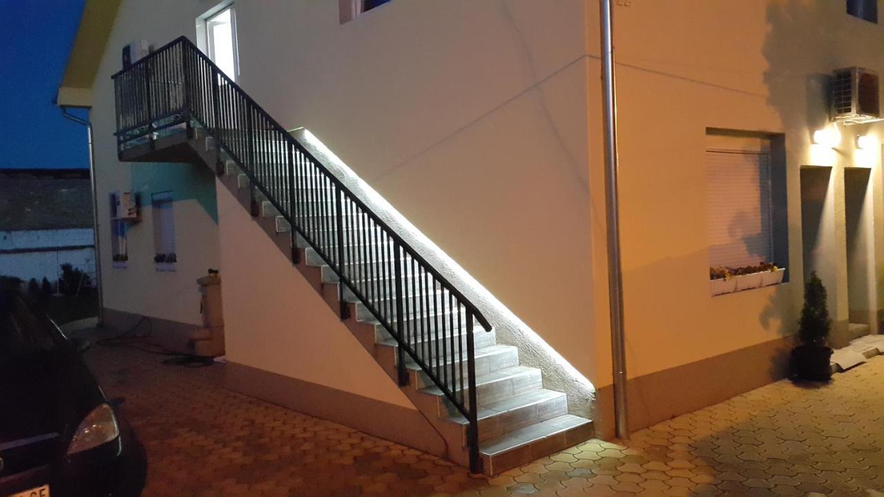 נובי סאד Zen Apartmani מראה חיצוני תמונה